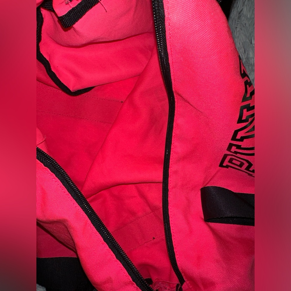 Victoria secret pink duffle bag - Picture 7 of 8
